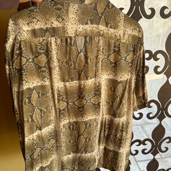 All Saints button down shirt! XL snake print - Picture 3 of 3